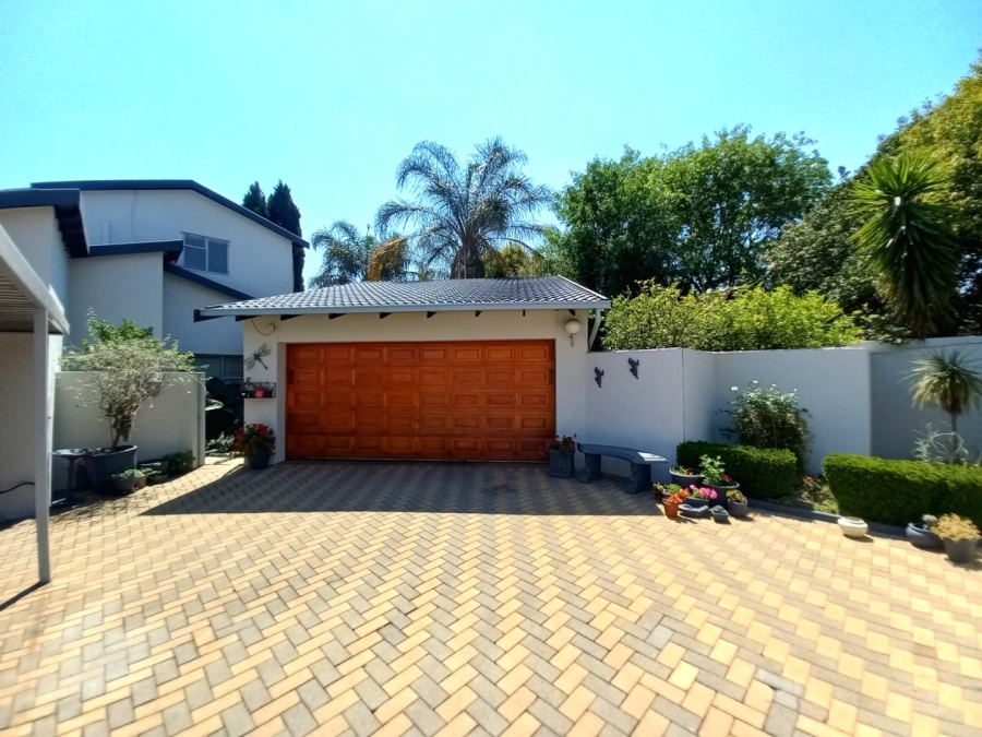 4 Bedroom Property for Sale in Marais Steyn Park Gauteng