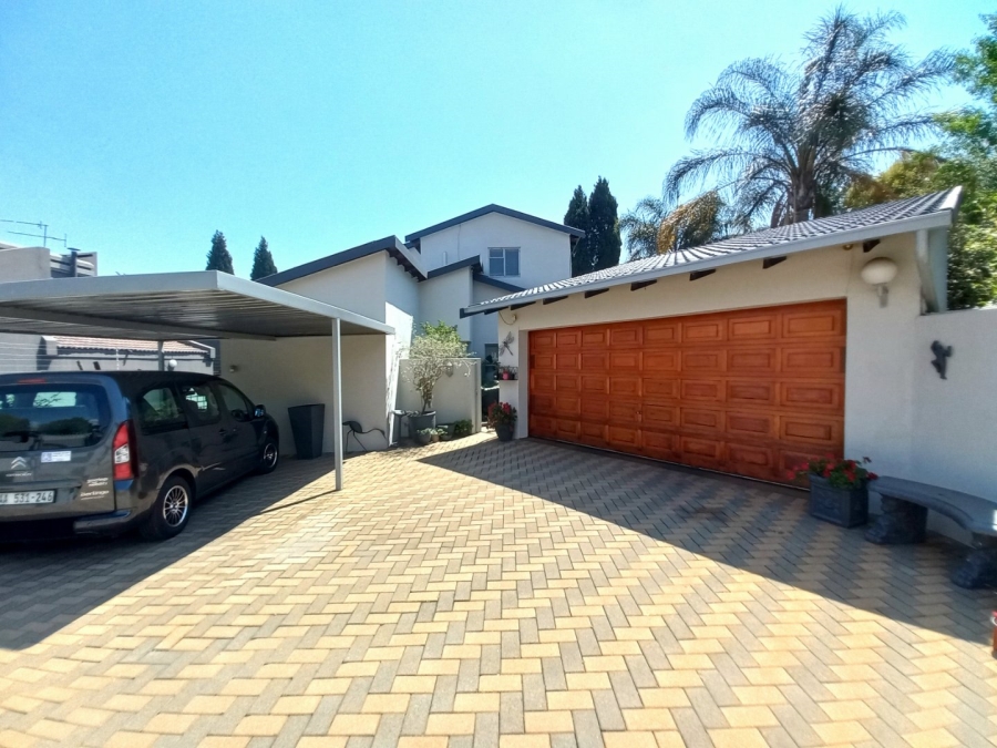 4 Bedroom Property for Sale in Marais Steyn Park Gauteng