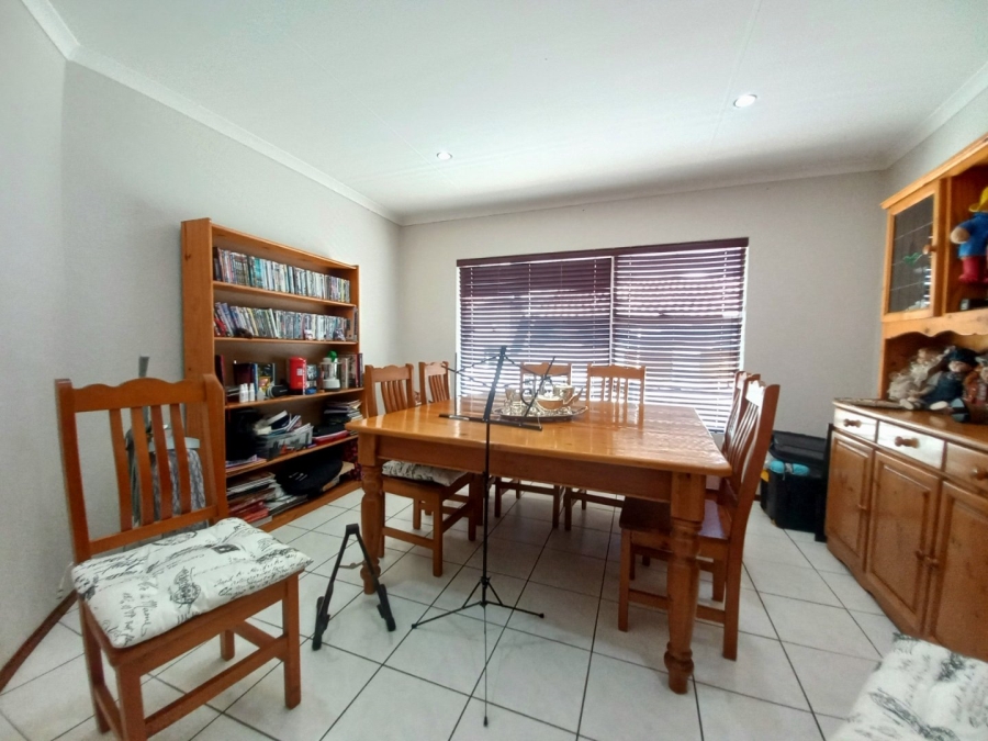 4 Bedroom Property for Sale in Marais Steyn Park Gauteng