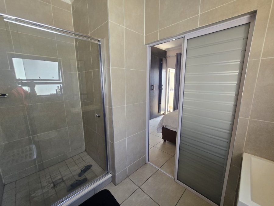 1 Bedroom Property for Sale in Modderfontein Gauteng