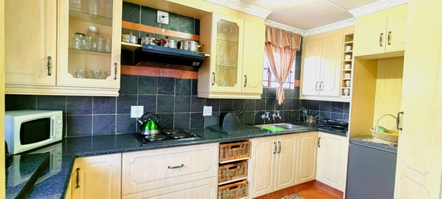 2 Bedroom Property for Sale in Dawn Park Gauteng