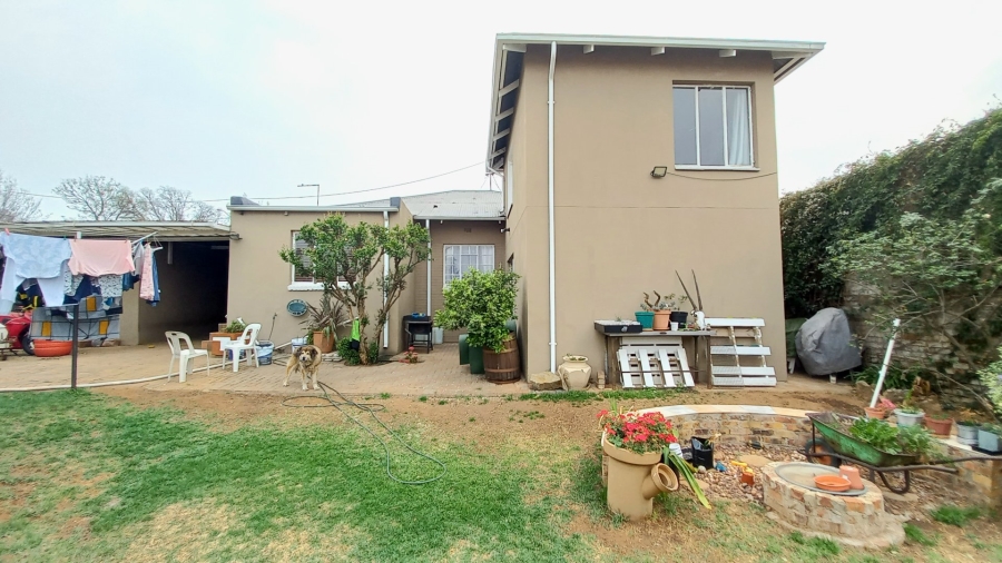 4 Bedroom Property for Sale in Symhurst Gauteng