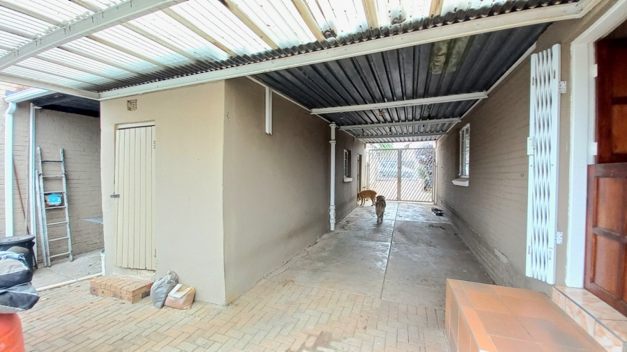 4 Bedroom Property for Sale in Symhurst Gauteng