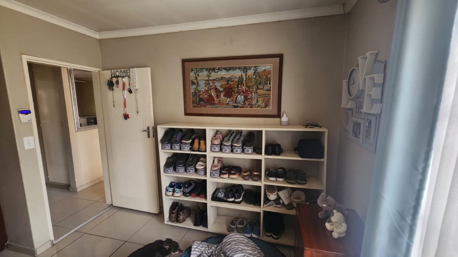 2 Bedroom Property for Sale in Doornpoort Gauteng