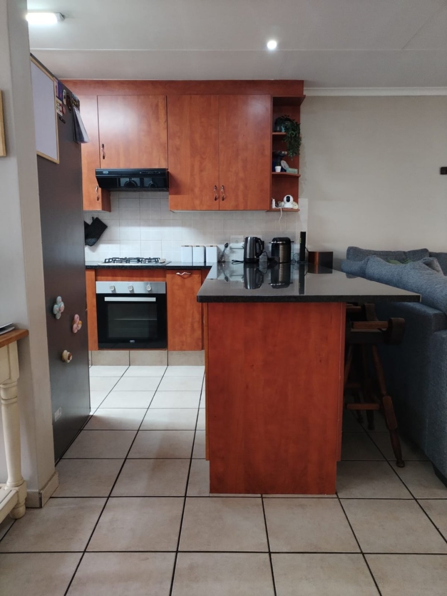 3 Bedroom Property for Sale in Annlin Gauteng