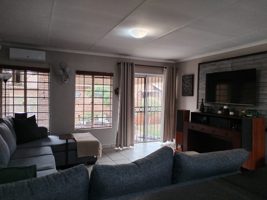 3 Bedroom Property for Sale in Annlin Gauteng