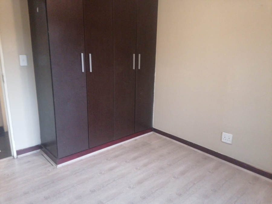 To Let 1 Bedroom Property for Rent in Noordwyk Gauteng