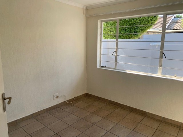 To Let 2 Bedroom Property for Rent in Northwold Gauteng