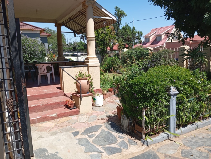 3 Bedroom Property for Sale in Kenilworth Gauteng