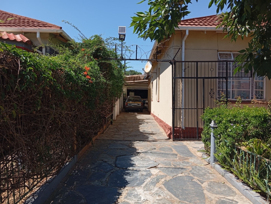 3 Bedroom Property for Sale in Kenilworth Gauteng