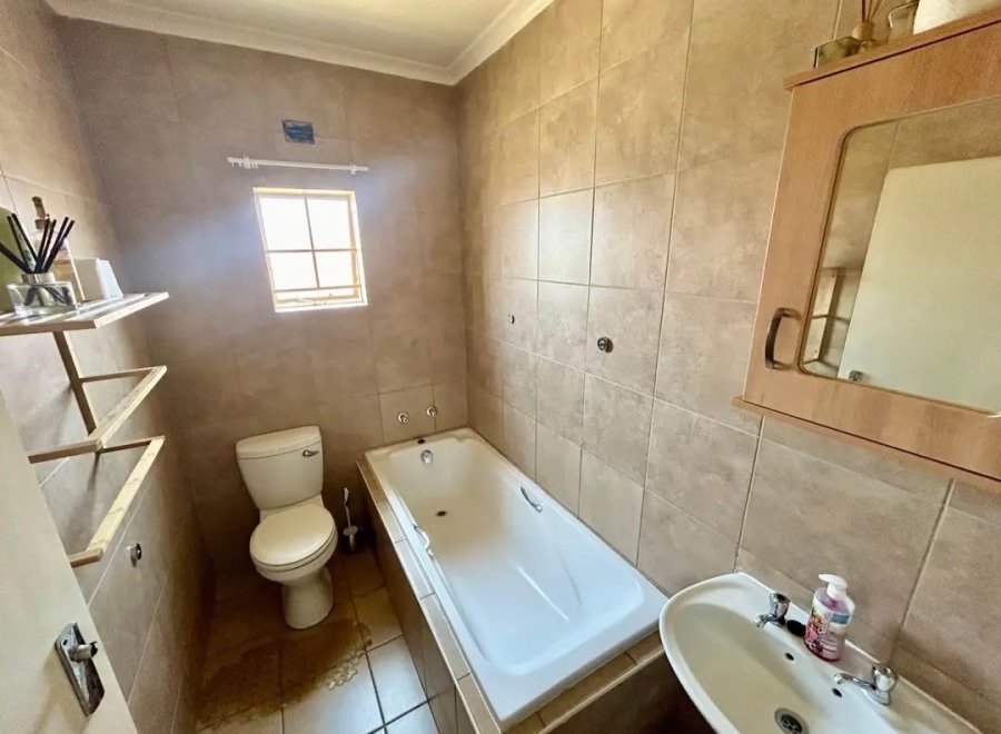 3 Bedroom Property for Sale in Thatch Hill Estate Gauteng