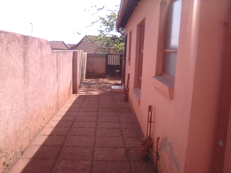 To Let 3 Bedroom Property for Rent in Dawn Park Gauteng