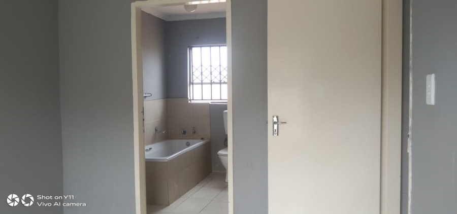 To Let 3 Bedroom Property for Rent in Dawn Park Gauteng