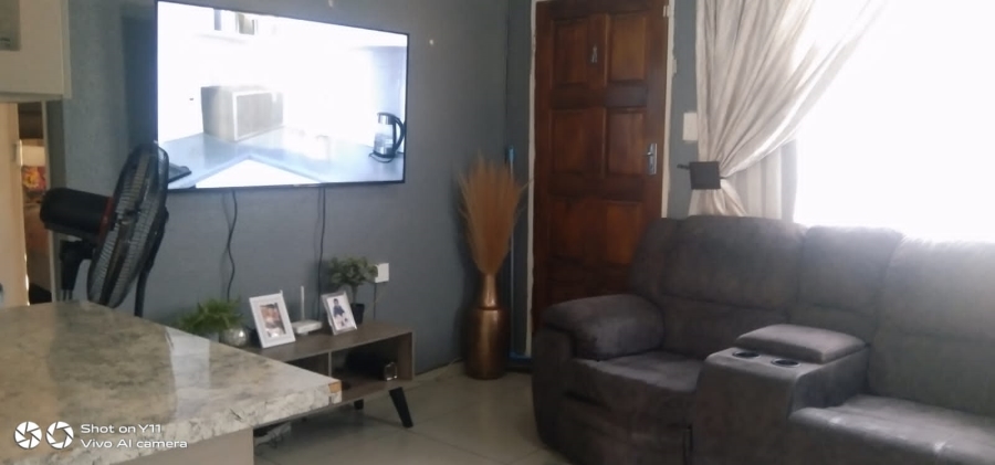 2 Bedroom Property for Sale in Windmill Park Gauteng