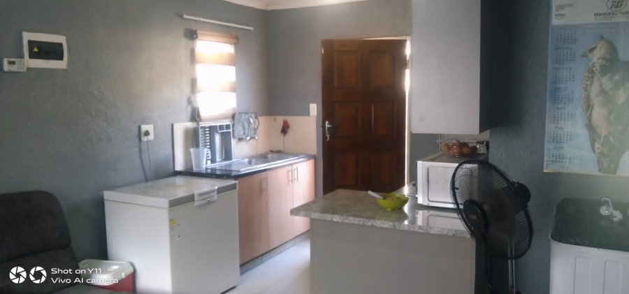 2 Bedroom Property for Sale in Windmill Park Gauteng