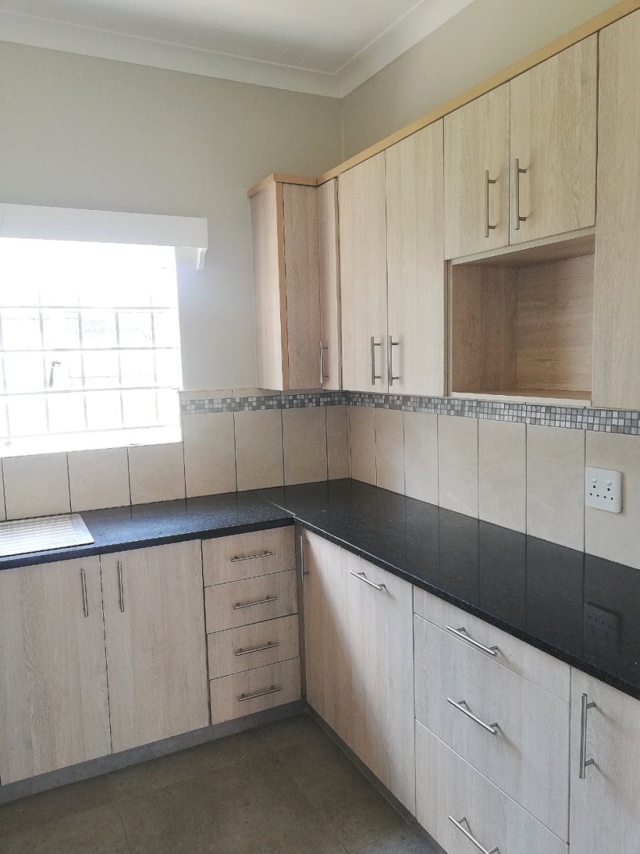 3 Bedroom Property for Sale in Towerby Gauteng