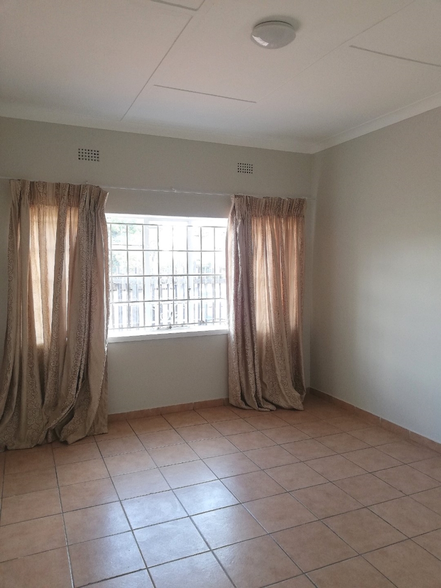 3 Bedroom Property for Sale in Towerby Gauteng