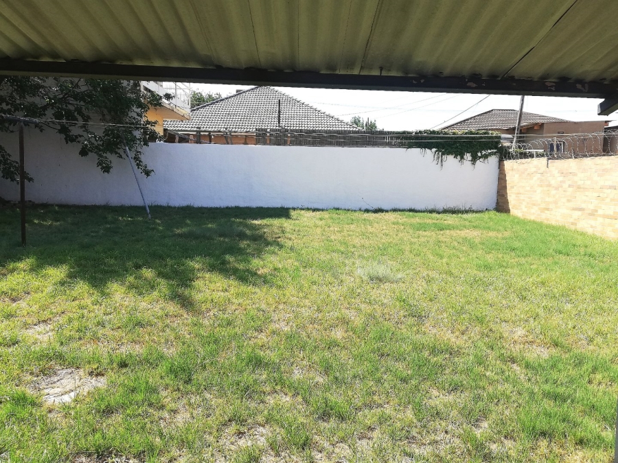 3 Bedroom Property for Sale in Towerby Gauteng