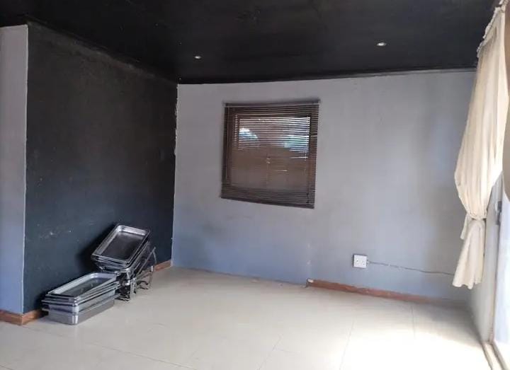 To Let 2 Bedroom Property for Rent in Dawn Park Gauteng