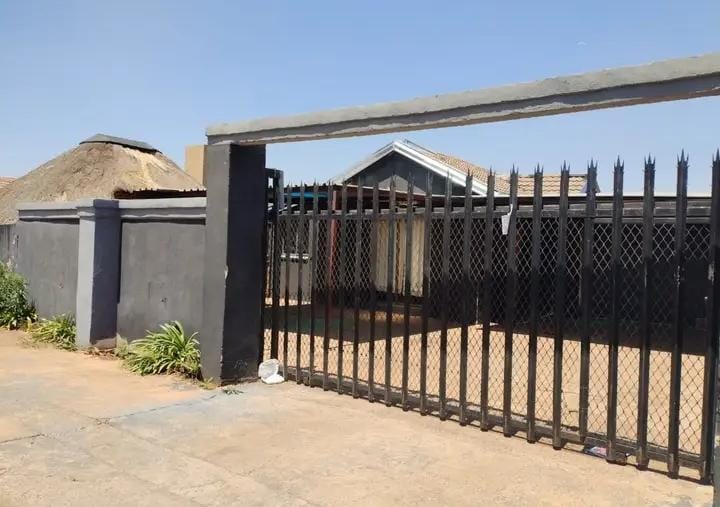 To Let 2 Bedroom Property for Rent in Dawn Park Gauteng