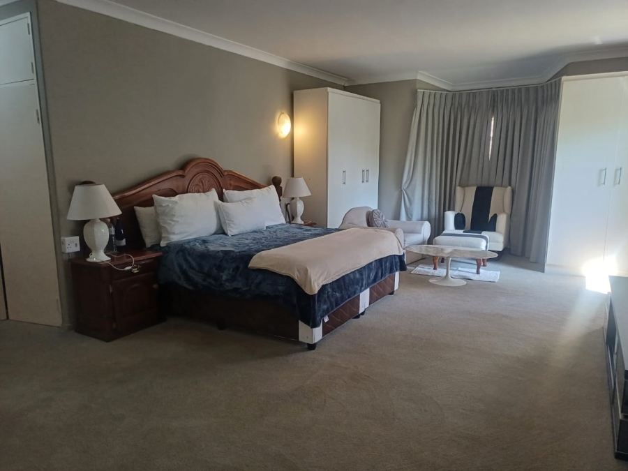 5 Bedroom Property for Sale in Houghton Estate Gauteng