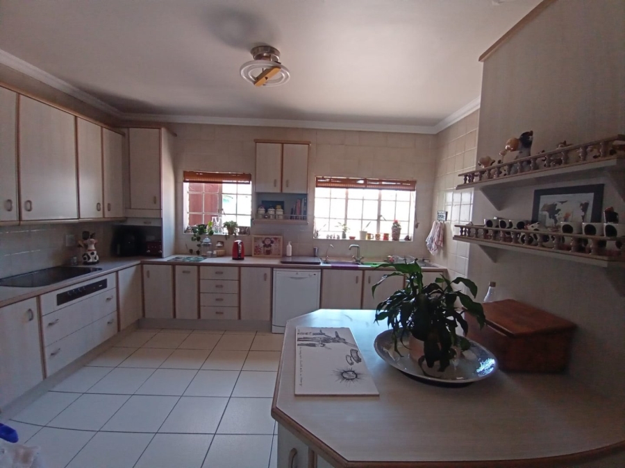 4 Bedroom Property for Sale in Noordheuwel Gauteng