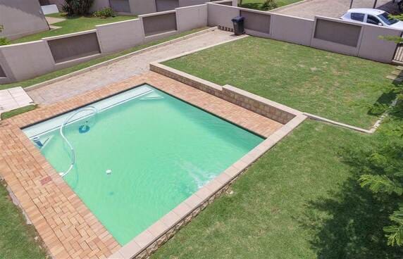 To Let 2 Bedroom Property for Rent in Homes Haven Gauteng