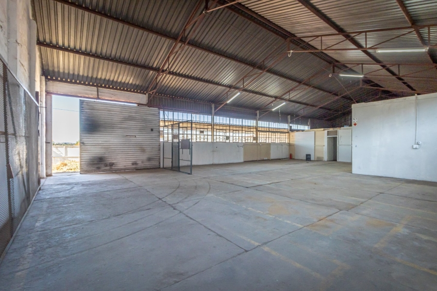 To Let commercial Property for Rent in Chamdor Gauteng