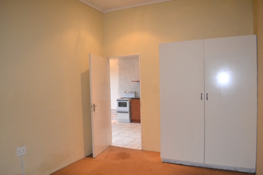 To Let 1 Bedroom Property for Rent in Blairgowrie Gauteng