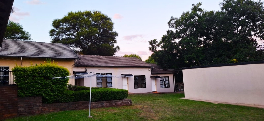 To Let 1 Bedroom Property for Rent in Blairgowrie Gauteng