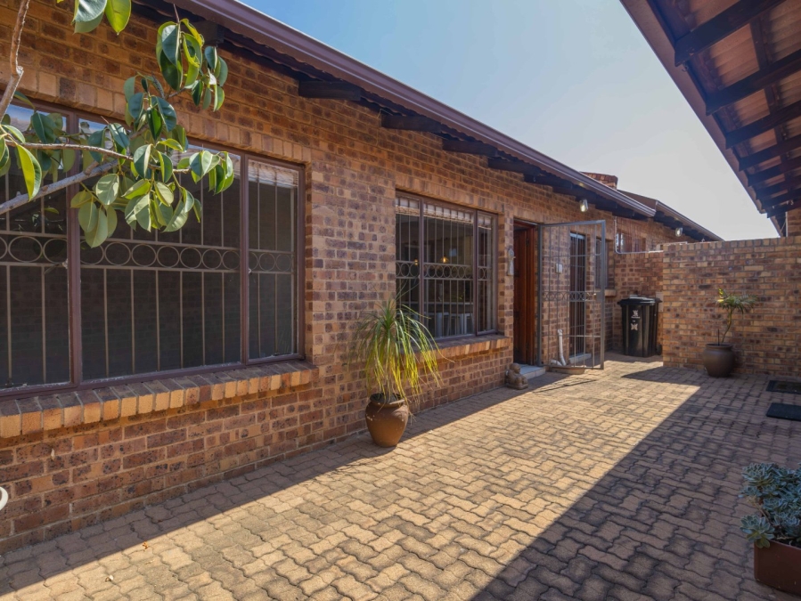 3 Bedroom Property for Sale in Eden Glen Gauteng