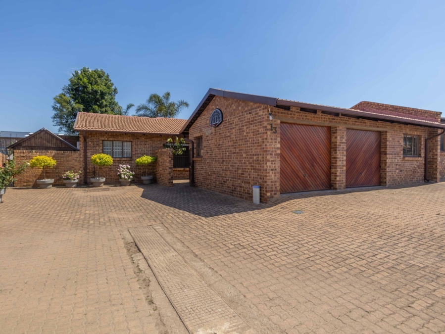 3 Bedroom Property for Sale in Eden Glen Gauteng