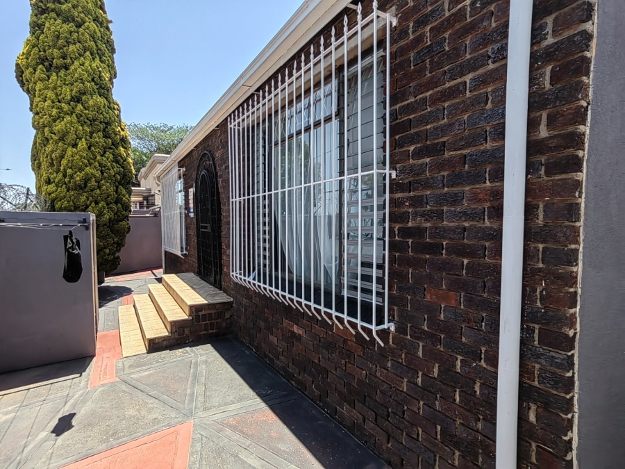 8 Bedroom Property for Sale in Hurst Hill Gauteng