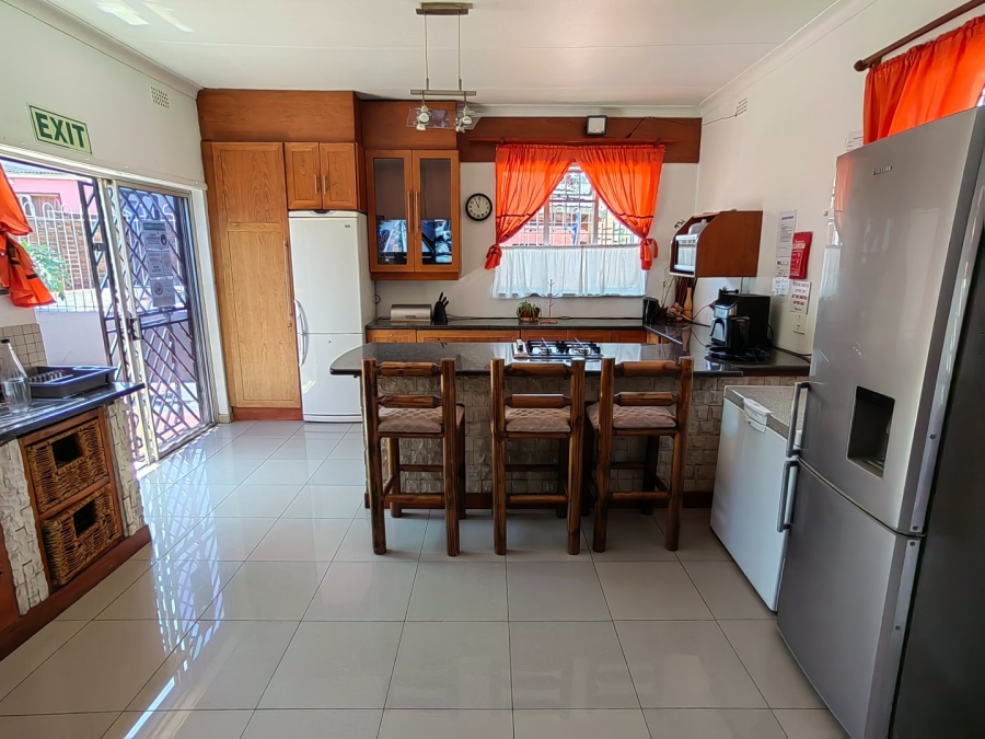 8 Bedroom Property for Sale in Hurst Hill Gauteng