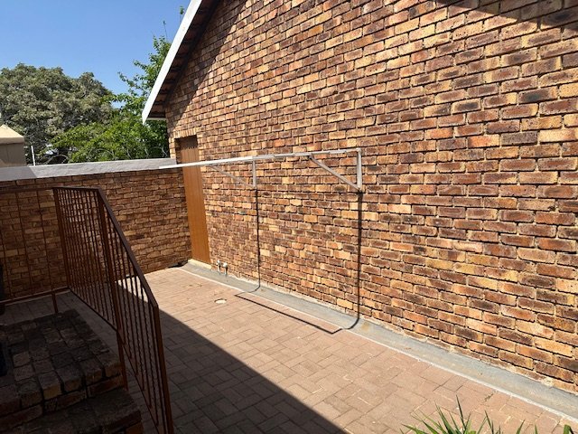 2 Bedroom Property for Sale in Honeydew Manor Gauteng