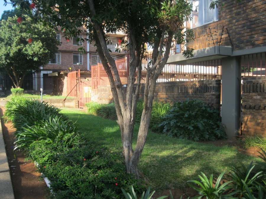 To Let 1 Bedroom Property for Rent in Sunnyside Gauteng