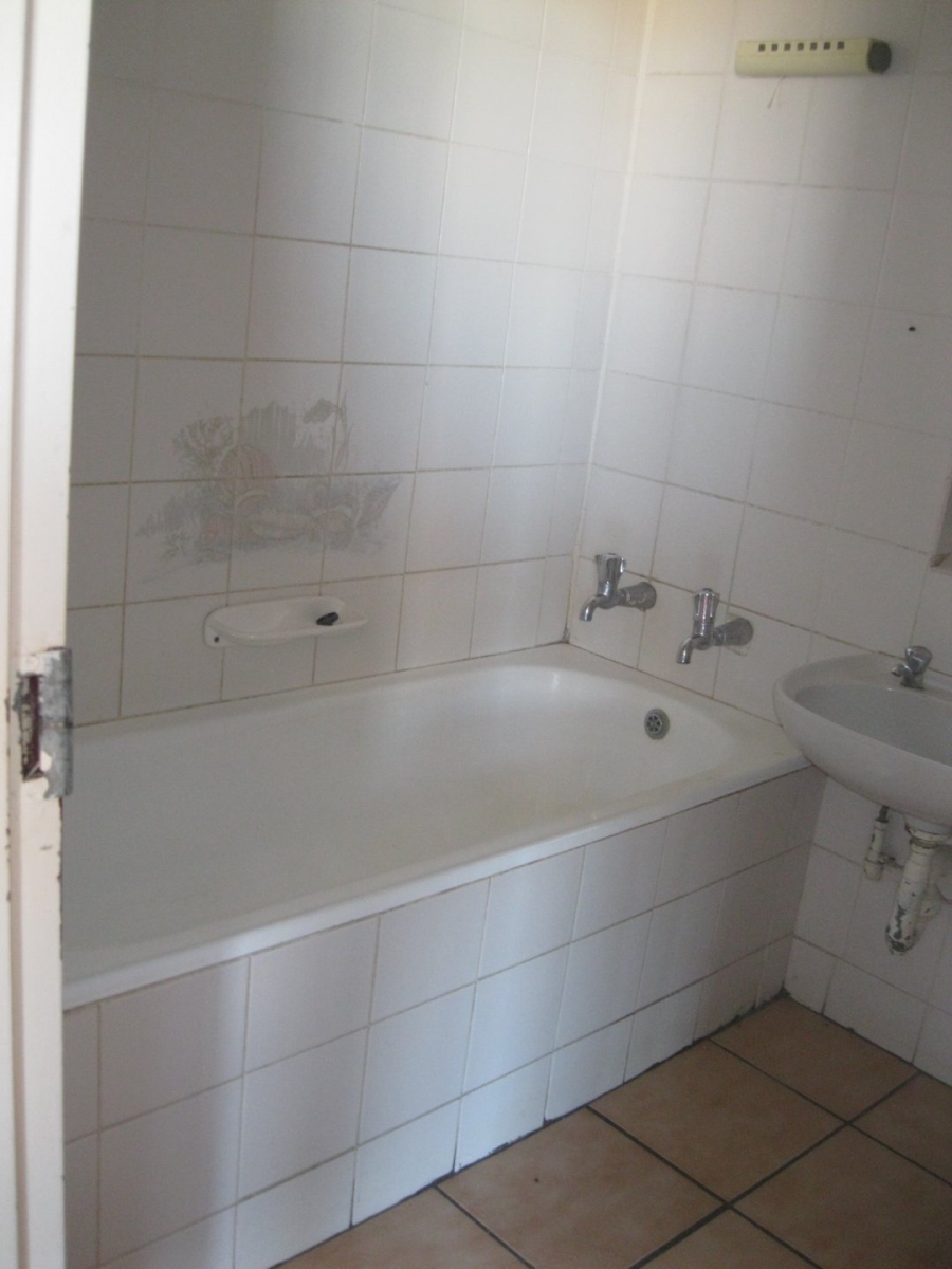 To Let 1 Bedroom Property for Rent in Sunnyside Gauteng