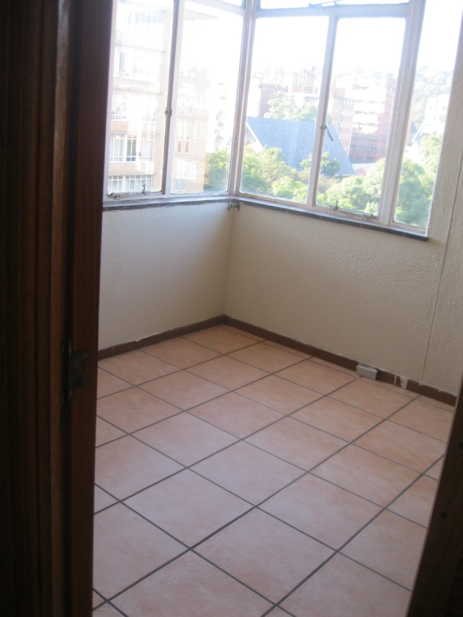 To Let 1 Bedroom Property for Rent in Sunnyside Gauteng