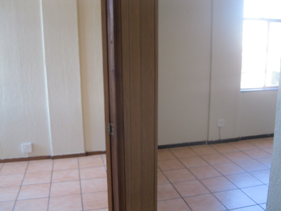 To Let 1 Bedroom Property for Rent in Sunnyside Gauteng