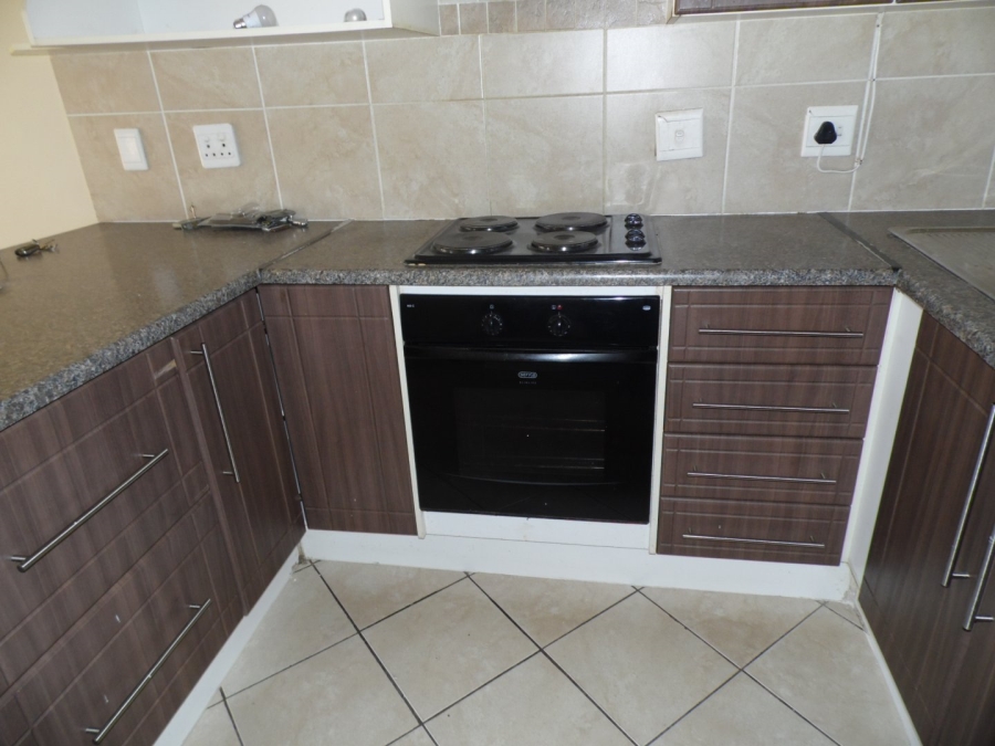 To Let 2 Bedroom Property for Rent in Mooikloof Ridge Gauteng