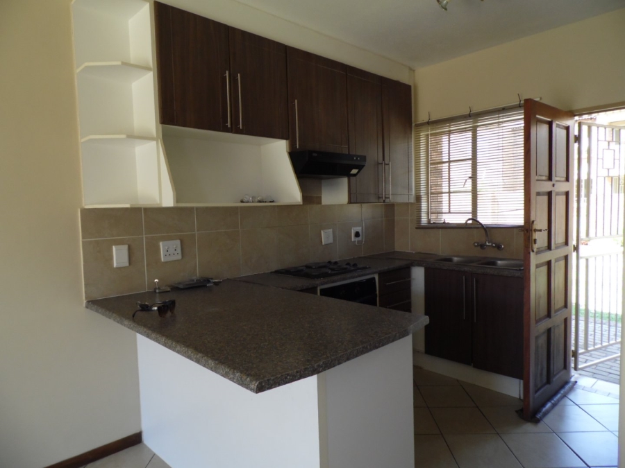 To Let 2 Bedroom Property for Rent in Mooikloof Ridge Gauteng