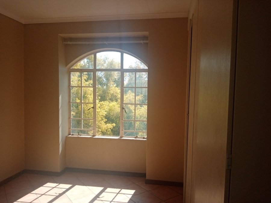 To Let 2 Bedroom Property for Rent in Mooikloof Ridge Gauteng