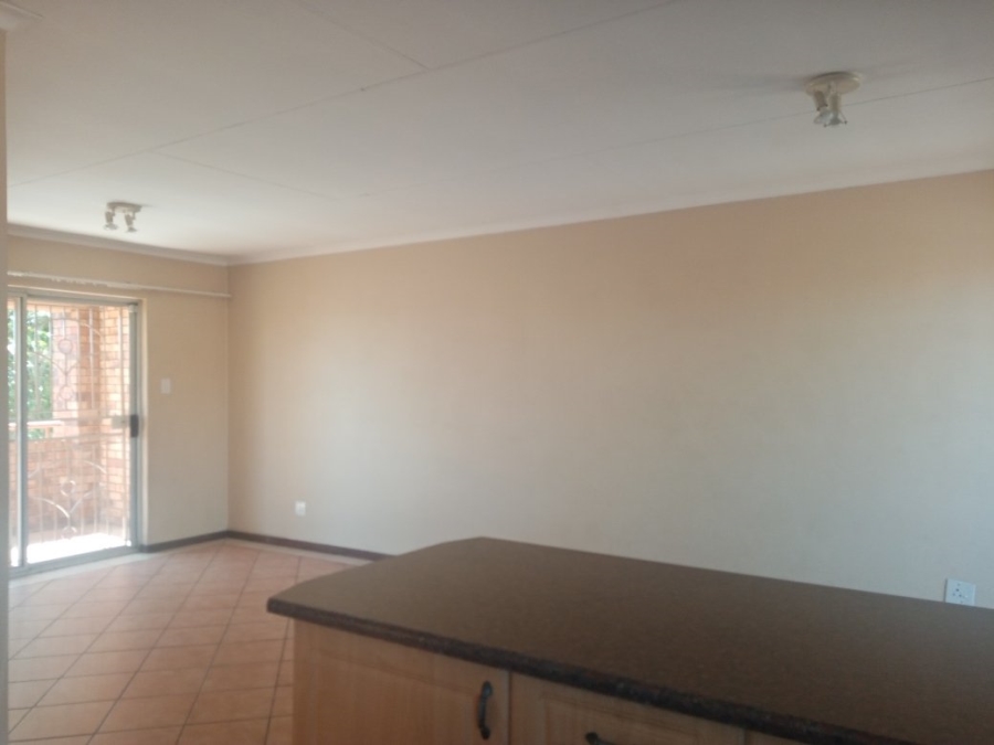 To Let 2 Bedroom Property for Rent in Mooikloof Ridge Gauteng