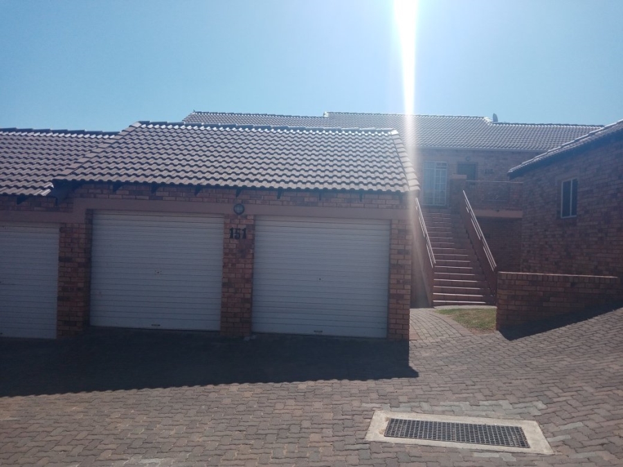 To Let 2 Bedroom Property for Rent in Mooikloof Ridge Gauteng