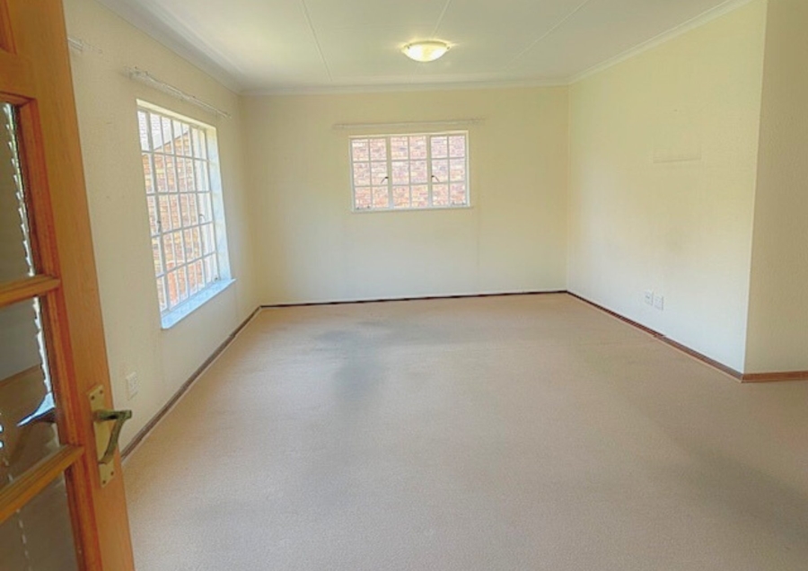 2 Bedroom Property for Sale in Honeydew Grove Gauteng