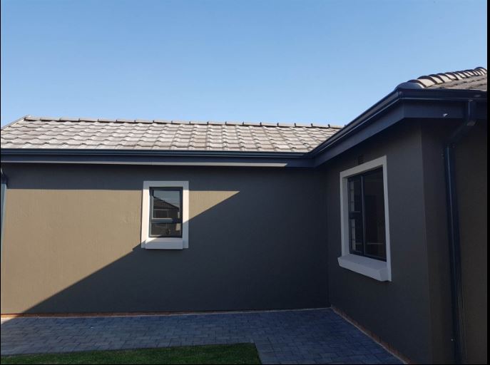 3 Bedroom Property for Sale in Clayville Gauteng