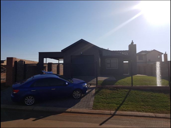 3 Bedroom Property for Sale in Clayville Gauteng