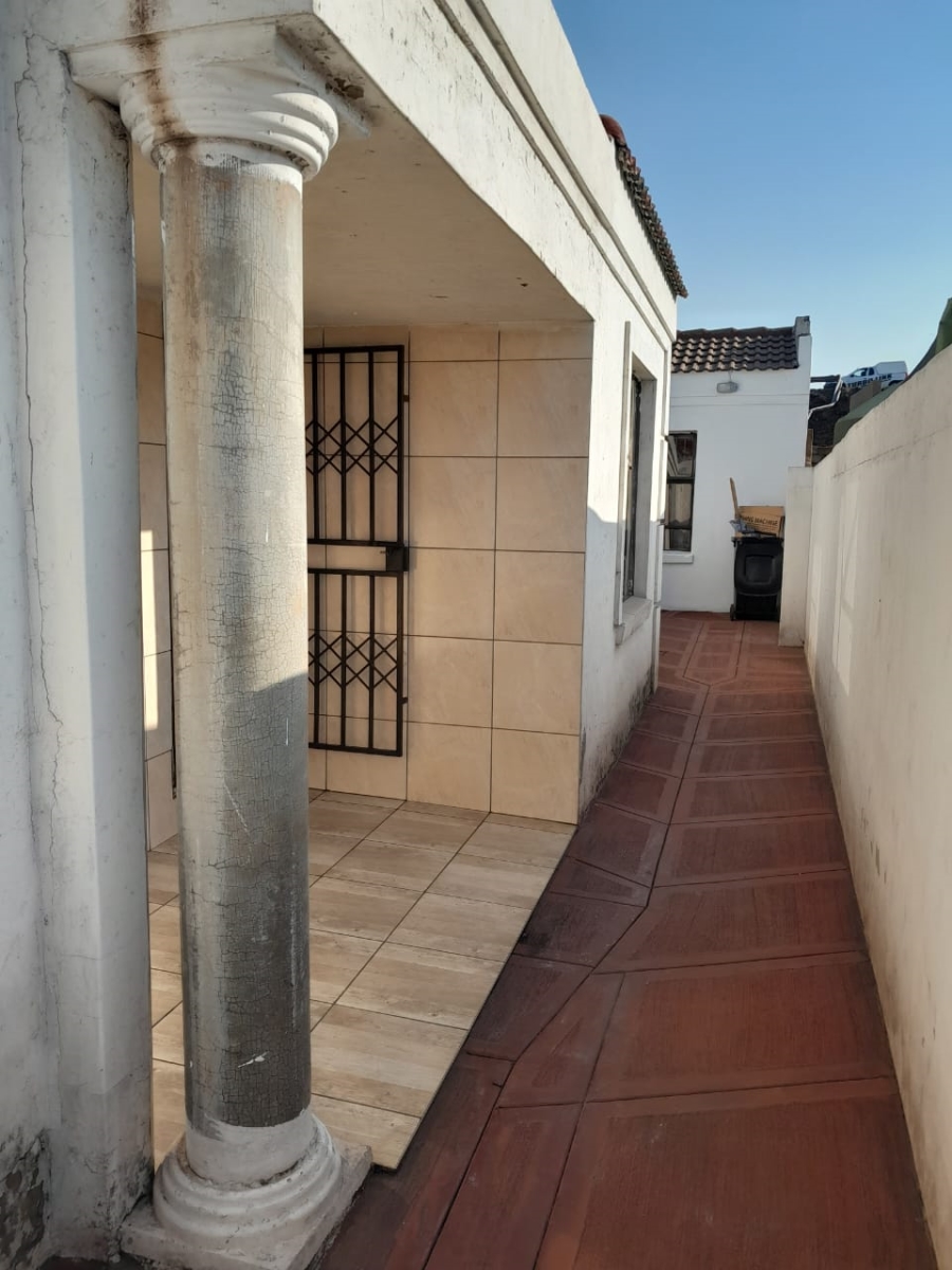 3 Bedroom Property for Sale in Roodekop Gauteng