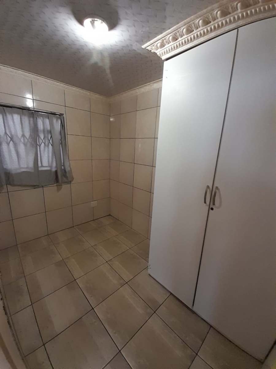 3 Bedroom Property for Sale in Roodekop Gauteng