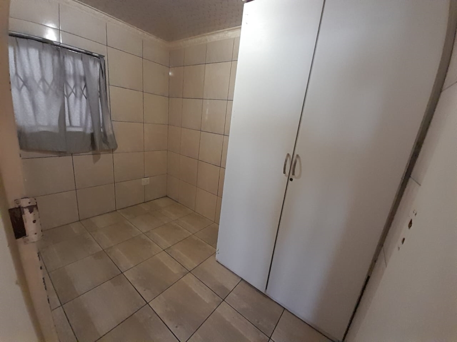 3 Bedroom Property for Sale in Roodekop Gauteng